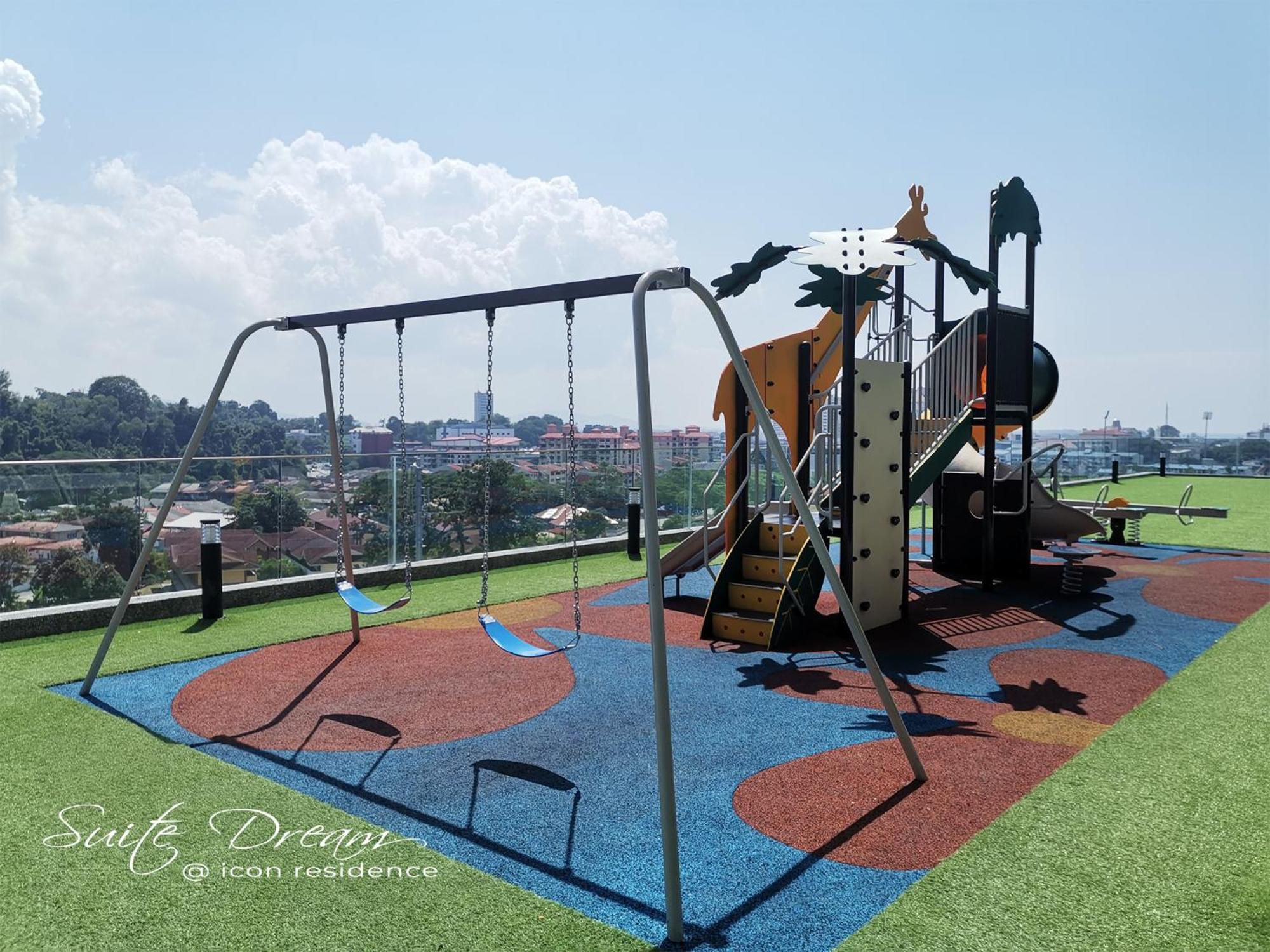 115m² 3 slaapkamer, 2 privé badkamer Appartement in Batu Burok Kuala Terengganu Buitenkant foto