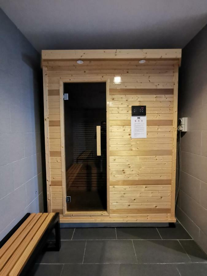 115m² 3 slaapkamer, 2 privé badkamer Appartement in Batu Burok Kuala Terengganu Buitenkant foto